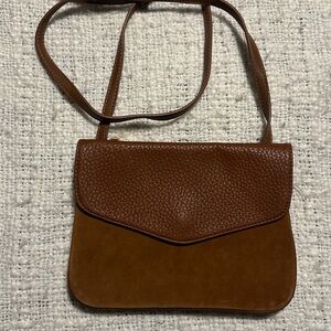 Elegant Brown Leather Shoulder Bag